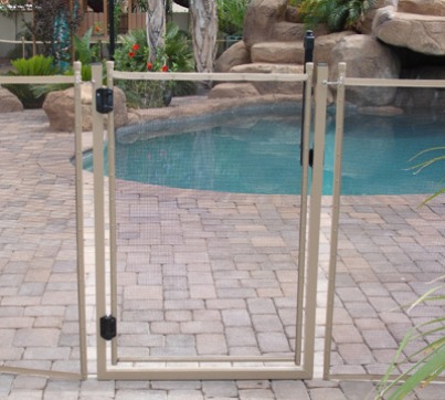 a Tampa pool fence gate 